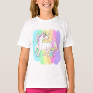 Rosa Einhorn auf Regenbogenuntergrund T-Shirth T-Shirt
