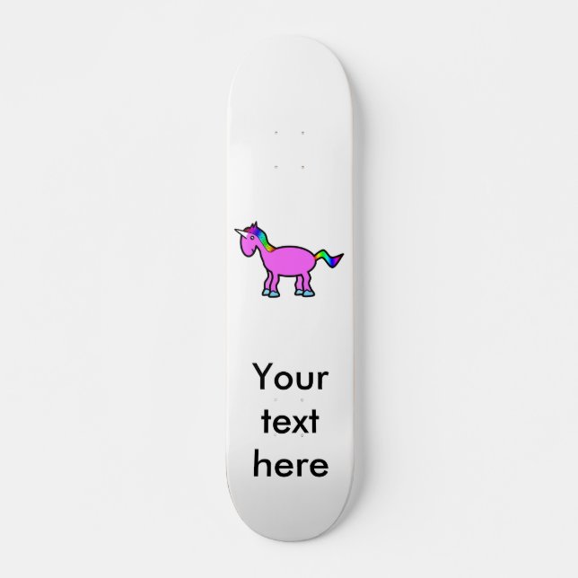 Rosa Einhorn mit der Regenbogenmähne Skateboard (Vorne)