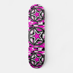 Rosa Emo Stars Skateboard von Bradley Boness