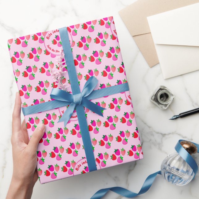 Rosa Erdbeerfeld Sommergebäck Naturfrüchte Geschenkpapier (Schenken)