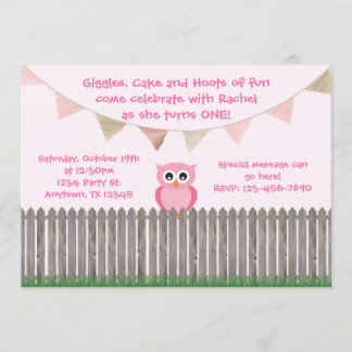 Rosa Eule auf Zaun-Geburtstags-Einladung Einladung