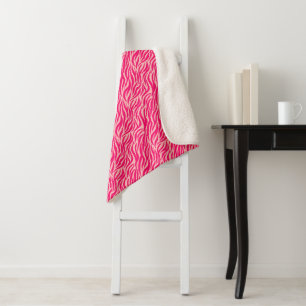 Rosa Farbe Sherpadecke