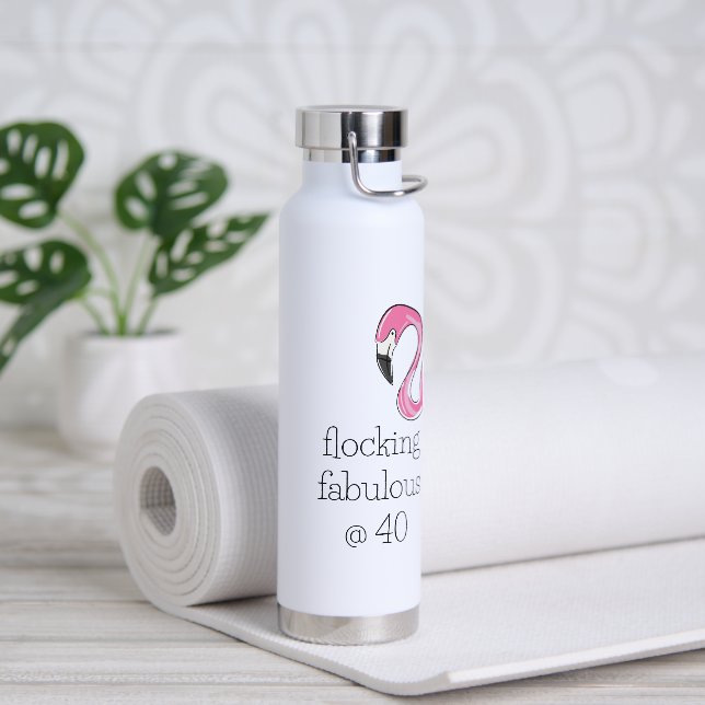 Rosa Flamingo Flocking Fabelhafte Vierzig  Trinkflasche (Yoga (gedreht))