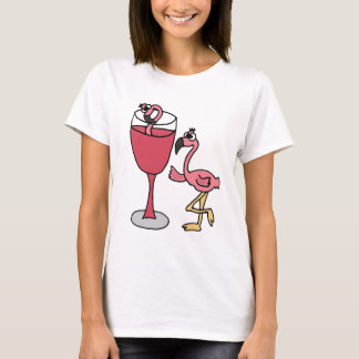 Rosa Flamingo herein Rosewein-Glas T-Shirt