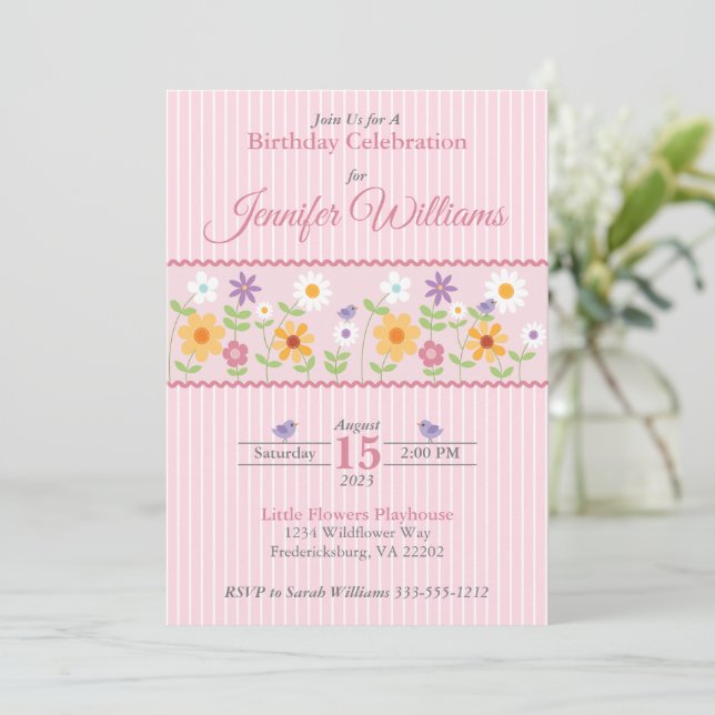 Rosa Floral Streifen Geburtstag Einladung (Stehend Vorderseite)