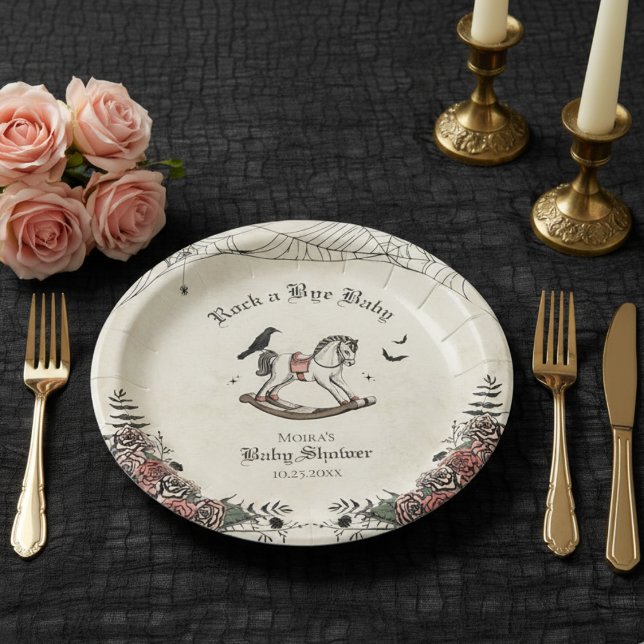 Rosa florale Gotische Babydusche Rock a Bye Baby Pappteller (Gothic Halloween Baby Shower Paper Plate for Baby Girl. Vintage Rocking Horse, Pink Roses & Webs)