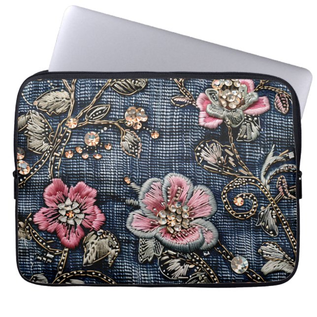 Rosa florale Tapisserie auf dunkelblauem Denim Laptopschutzhülle (Vorderseite)