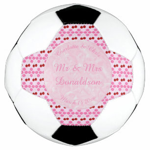 Rosa Frühlingsblüte und Kirschen Fußball