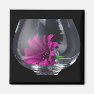 Rosa Gänseblümchen Nahaufnahme in einem Weinglas Magnet