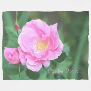 Rosa Garden Rose Fleece Blankon