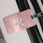 Rosa gebürsteter Glitzer Monogramm Name Gepäckanhänger<br><div class="desc">Dieses schicke Gepäckanhänger-Design mit hübschem,  rosafarbenem Glitzer auf einem rot-rosa gebürsteten metallischen Hintergrund ist einfach zu personalisieren.</div>
