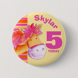 Rosa gelber Knopf des Ponypferde5. Geburtstages Button