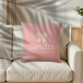 Rosa Gingham-Schleife mit individuellem Namen und Kissen