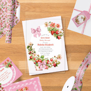 Rosa Gingham-Schleife-Strohhalm-Erdbeere-Baby-Show Acryleinladungen
