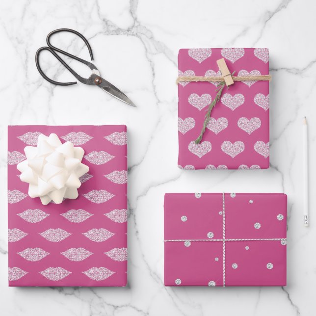 Rosa Glam Diamanten Lippen und Herzen Geschenkpapier Set (Vorderseite)