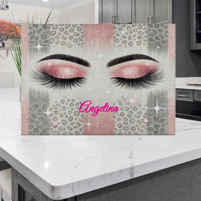 Rosa Glitzer Eyelashes Schneidebrett (Pink glitter lashes cutting board — glam gift for bridal party, bachelorette, or birthday)