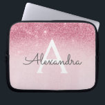 Rosa-Glitzer und Sparklogramm Laptopschutzhülle<br><div class="desc">Blush Pink - Rose Gold Ombre Imitats Glitzer und sparkle Moderne und elegante Monogram Case. Dieser Fall kann so angepasst werden,  dass er Ihren Anfangs- und Vornamen enthält.</div>