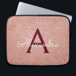 Rosa-Gold-Burgund-Glitzer-Sparkon-Monogramm Laptopschutzhülle<br><div class="desc">Blush Pink und Rose Gold Burgundy Imitate Glitzer und sparkle Elegant Monogram Case. Dieser Fall kann so angepasst werden,  dass er Ihren Anfangs- und Vornamen enthält.</div>