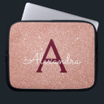 Rosa-Gold-Burgund-Glitzer-Sparkon-Monogramm Laptopschutzhülle<br><div class="desc">Blush Pink und Rose Gold Burgundy Imitate Glitzer und sparkle Elegant Monogram Case. Dieser Fall kann so angepasst werden,  dass er Ihren Anfangs- und Vornamen enthält.</div>
