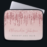 Rosa-Gold-Glitter-Monogramm Laptopschutzhülle<br><div class="desc">Blush Pink - Rose Gold Imitats Dripping Glitzer und sparkle elegante Monogram Business Beruflich Hair und Make up Beauty Promotional Laptop Computer Case oder Sleeve. Dieser Fall kann so angepasst werden,  dass er Ihren Skriptnamen und Ihren Job- oder Positionstitel enthält.</div>