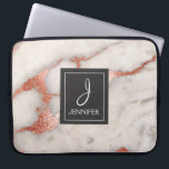 Rosa Gold Marmor Elegantes Monogramm Laptopschutzhülle<br><div class="desc">Rosa Rose Gold Imitate Marmor Elegant Monogram Case. Dieser Fall kann so angepasst werden,  dass er Ihren ursprünglichen und vollständigen Namen enthält.</div>