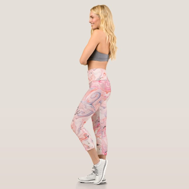 Rosa, graue und Lila Marmorierung Capri Leggings (Links)