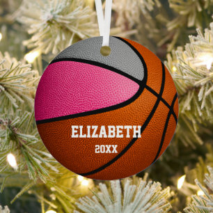 Rosa Grausportmädchen erinnern an Basketball Ornament Aus Metall