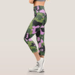 Rosa grüne Militärarmee Camouflage-Camouflage Capri Leggings<br><div class="desc">Dieses Design kann personalisiert werden, indem Sie die Option Anpassen auswählen, um Text hinzuzufügen oder andere Änderungen vorzunehmen. Wenn dieses Produkt die Möglichkeit hat, das Design auf einen anderen Gegenstand zu übertragen, stellen Sie bitte sicher, dass das Design bei Bedarf angepasst wird. Kontaktieren Sie mich unter colorflowcreations@gmail.com , wenn Sie...</div>