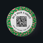 Rosa grüner Leopard-Junggeselinnen-Abschied QR-Zah Button<br><div class="desc">Eine viel sicherere Möglichkeit, Fremden, Freunden oder Familienmitgliedern lassen, die Braut zu einem Drink am Bachelorette-Abend zu kaufen. Dieser niedliche tragbare Knopf enthält bearbeitbaren Text und ein scannbares QR-Code-Set mit einer benutzerdefinierten Zahlungsoption. Ein prächtiger Rahmen aus rosa und grünem Leopardenprint ist ein auffälliges und lustiges Extra für die Nachtfeste eines...</div>