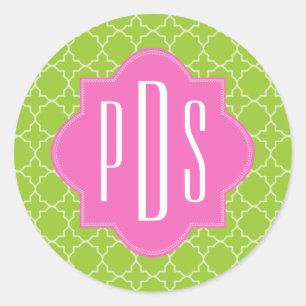 Rosa + Grünes Quatrefoil Monogramm Runder Aufkleber