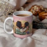 Rosa gürtelelegante Arschvielfalt mit bestem Foto Kaffeetasse<br><div class="desc">Mum 3 Foto moderne Typografie Geschenk. Ideal für zeitgenössische,  elegante Mütter Tag,  Geburtstag oder Weihnachten Wohngestaltung Tasse Geschenke. Modernes,  mädchenhaftes Rosa-Weiß-Design,  Farbgestaltung kann auf den Anzug Ihrer Dekoration und Stil angepasst werden.</div>