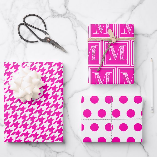 Rosa Hahnentrittmuster Monogram Polka Dot Geschenkpapier Set (Vorderseite)