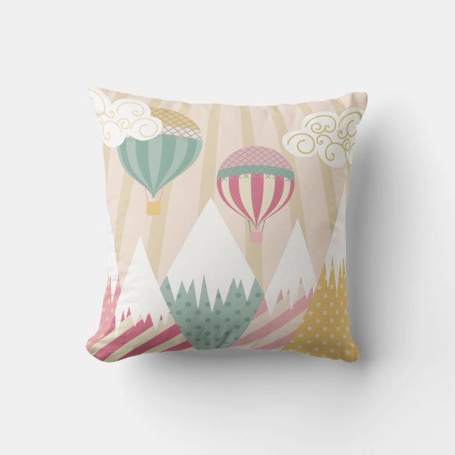 Rosa Heißluftballon und Bergwelt Kissen (Vorderseite)