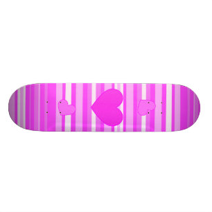 Rosa Herz auf Streifen-Skateboard Skateboard