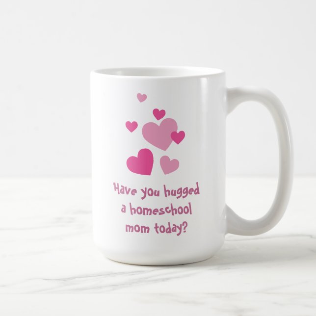 Rosa Herzen Hausschule Mutter umarmt Kaffeetasse (Rechts)