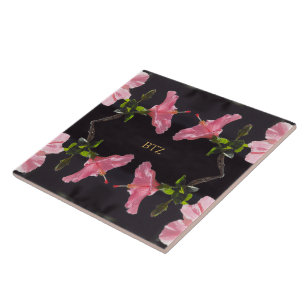 Rosa Hibiskus auf Schwarz Fliese