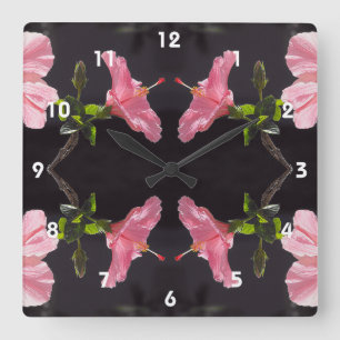 Rosa Hibiskus in Schwarz Quadratische Wanduhr