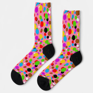 Rosa Hintergrundfarbe farbige Polka Punkte Socken