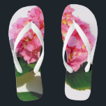 Rosa Hydrangea Rosa Blume Flip Flops<br><div class="desc">"Ein faszinierendes Foto einer romantischen,  rosa Hydrangea aus meinen Gärten,  die ihre üppigen,  zarten Blüten und die reichen,  regalen Farbtöne einfangen,  die ein Gefühl von Geheimnis und Leidenschaft hervorrufen."</div>