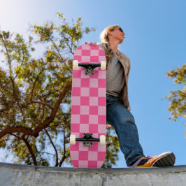 Rosa Karo-Druck Skateboard