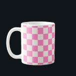 Rosa Karo, Prüfplatine-Muster, geprüft Kaffeetasse<br><div class="desc">Kariertes Muster - rosa und cremeweiße Schachbretter.</div>