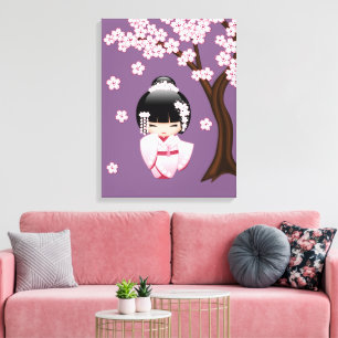 Rosa Kimono Kawaii Kokeshi-Puppe auf Lila Leinwanddruck