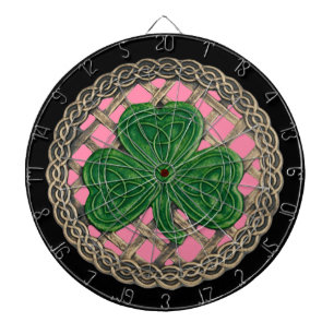 Rosa Kleeblatt auf keltischer Knotendecke Dartscheibe