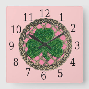 Rosa Kleeblatt und keltische Knochen Uhr
