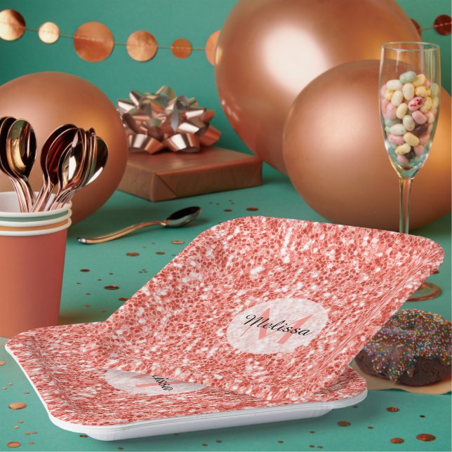 Rosa Korallen hellpastellfarbene Glitzern Monogram Pappteller (Multi)