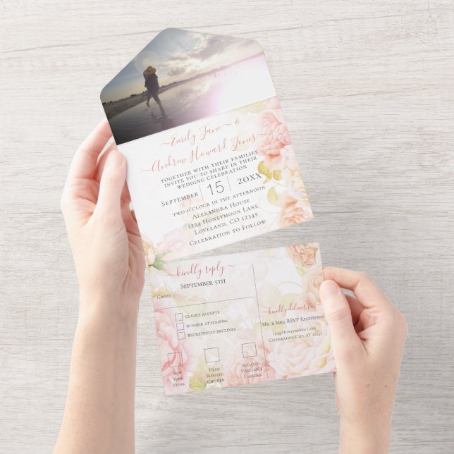 Rosa Korallenheimlich Rose Garden Wedding All In One Einladung (Abreißen)