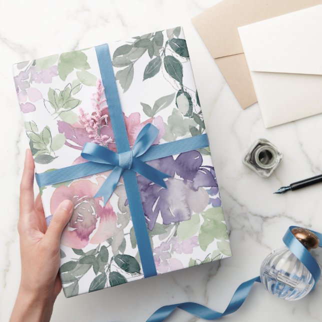 Rosa, Lila, floralweißer Hintergrund Geschenkpapier (Schenken)