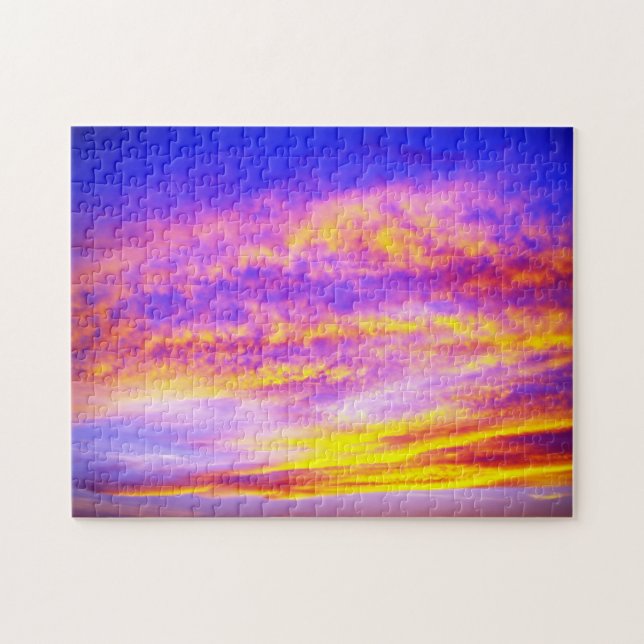 Rosa, lila orange, goldgelber Himmel (Horizontal)