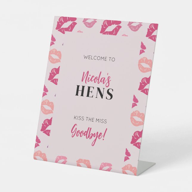 Rosa Lippen Küss Miss Glam Hens Begrüßungszeichen Sockelschild (Vorderseite)