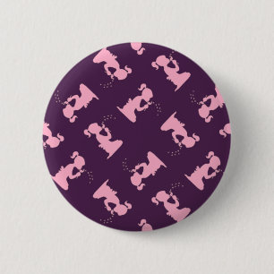 Rosa Mädchen Silhouette auf lila Button